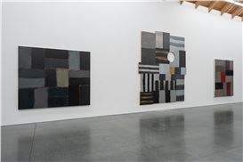 ‘Sean Scully: The Albee Barn, Montauk’ Review: Abstractions of Light and Landscape