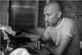 Santiago Montoya: Transforming Banknotes Into Intricate Patterns At Halcyon Gallery