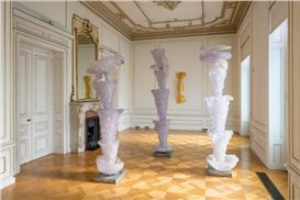 The Post-Minimalistic and Feminist Art of Lynda Benglis