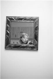 Zélie Hallosserie Wins the Inaugural Saltzman-Leibovitz Photography Prize 2025