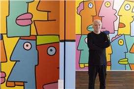 Thierry Noir, French Artist First to Paint on the Berlin Wall, Now Showing in Hong Kong