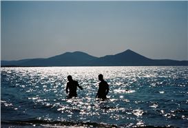 One Photographer’s Rich, Conflicted Portrait of Georgia