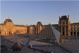 Louvre to Return 258 Works from Rothschild Cabinet of Curiosities