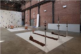 Luana Vitra's "Amulets" unveils spiritual power of minerals in U.S. institutional debut at SculptureCenter