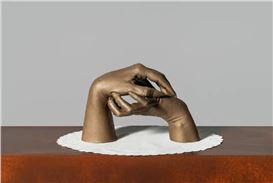 Kelly Akashi at Lisson Gallery