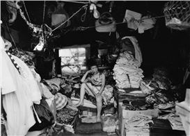 When Art Is About Its Own Limitation