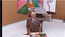 One Cigarette Too Many: Hockney Banned from the Paris Metro