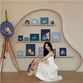 Dreamy Cloud Paintings Capture the Delicate Beauty of Changing Skies Within Vintage Frames