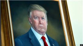 Trump portrait artist says criticism damaging business