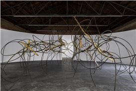 Muhua Li & Yang Xinguang “Shorten and Lengthen” at Beijing Commune