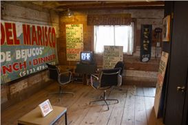 Review: “Rótulos del Barrio” at Nepantla, Austin