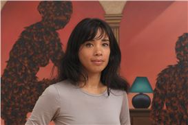 Artist to Watch: Julie Curtiss Explores Powerful Themes of Motherhood with Hyperreal Style