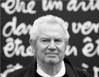 The Art World This Week: French Artist Ben Vautier Dies, Monet at Musée d’Orsay Vandalized, Paintings Stolen by Nazis Donated to Louvre, and More