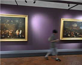 ‘I’ve been told off for taking snaps too’: our critic on the selfie-taking crackdown at the Uffizi gallery