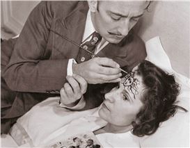 ‘Surreal’ Review: The Art of Being Gala Dalí