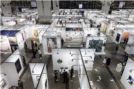 Art Basel Hong Kong 2025: New Narratives