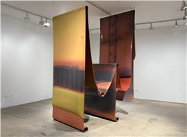 Lotus L. Kang’s Hopeful Doom Scrolling