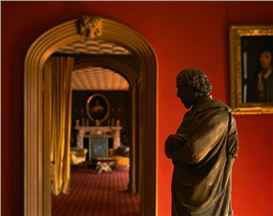 New book explores the complex history of Jewish country houses