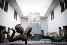 The marvelous bronzes of Angkor on display at the Musée Guimet in Paris