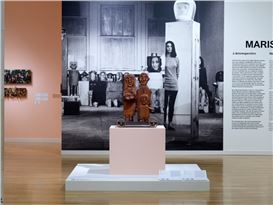 A Major Survey Spotlights Marisol’s Sculptural Explorations of Self and Society