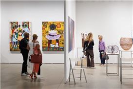 Activity and Optimism at Expo Chicago Attest to the City's 'Fearless' Community of  Collectors and Patrons