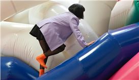 CJ Hendry enchants Brooklyn with his immersive exhibition "Keff Joons"