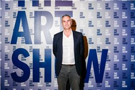 To Make an Exhibition, Make a Library: An Interview with the New Museum’s Massimiliano Gioni