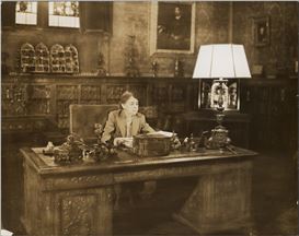 A Celebrated Librarian’s Concealed Life