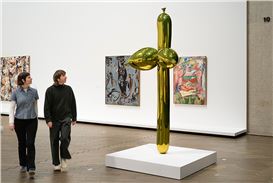 Sculpture by Jeff Koons gifted to the national collection