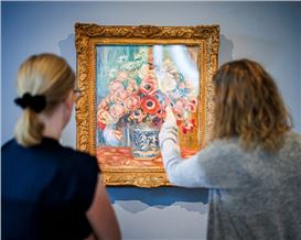 Take two Van Goghs daily: the growing popularity of museum prescriptions