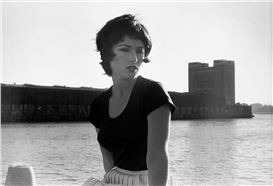 Cindy Sherman: Performing the Self