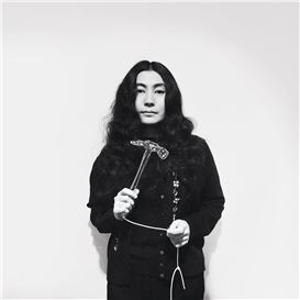 Yoko Ono’s acclaimed Tate Modern retrospective will travel to MCA Chicago
