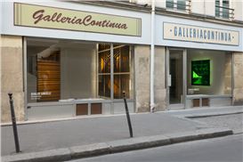 Zhanna Kadyrova and Osvaldo González at Galleria Continua, Paris