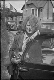 The Extraordinary Destiny of War and Celebrity Photographer Germaine Kanova