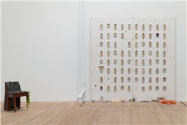 Pope.L Lives On: A Review of “Life—A Group Show” at Artists Space, New York